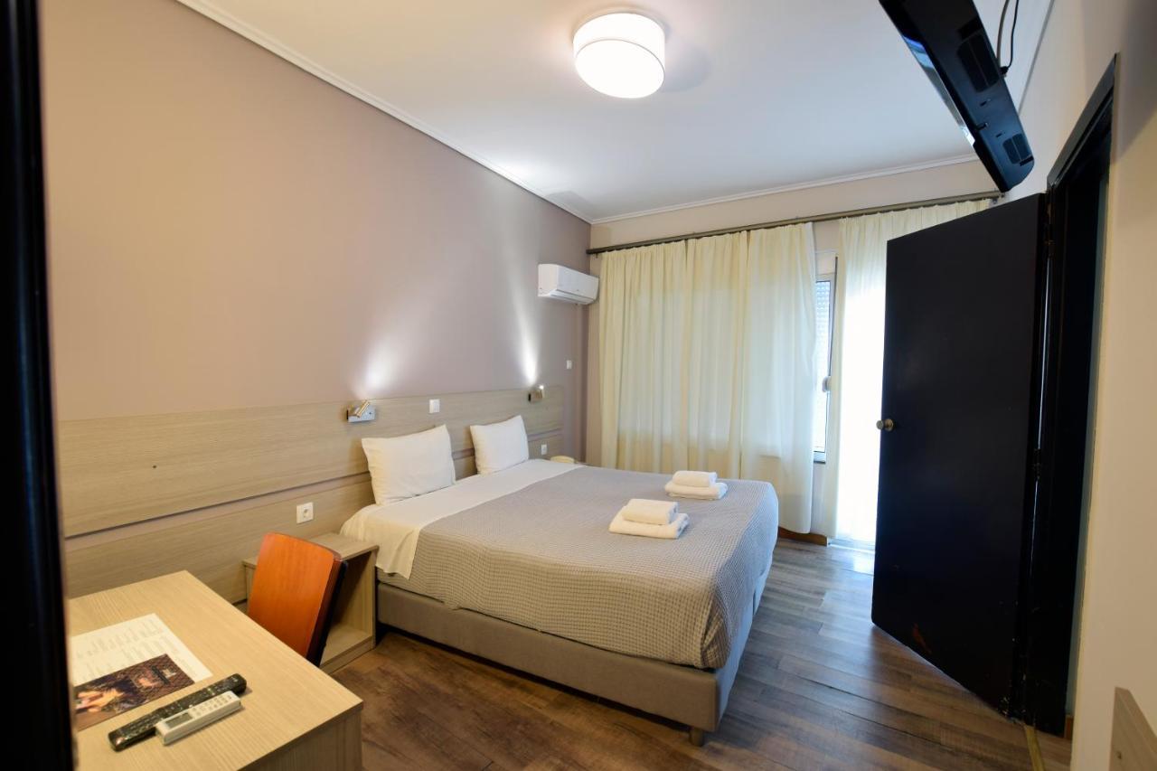 John'S Hotel Chalkís Kültér fotó